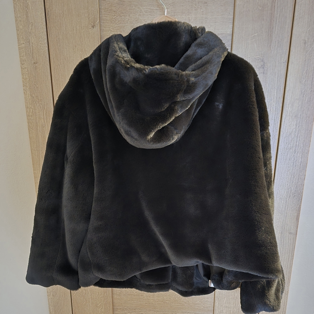 Zara Black Teddy Jacket - Picture 2 of 4